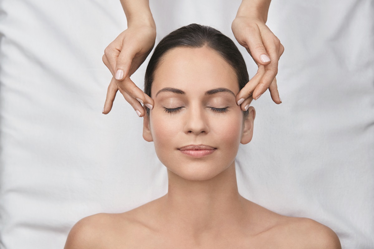 NEW 2016 Treatment Photography. JPEG

Usage Rights
This image can ONLY be used in conjunction with the ELEMIS brand. 
It can ONLY be used for PR, In-Store (Spas, Stockists), Limited Printed Materials, Trade Advertising and Online.
It CANNOT be used for any NATIONAL ADVERTISING CAMPAIGNS.
Expires: January 2021.