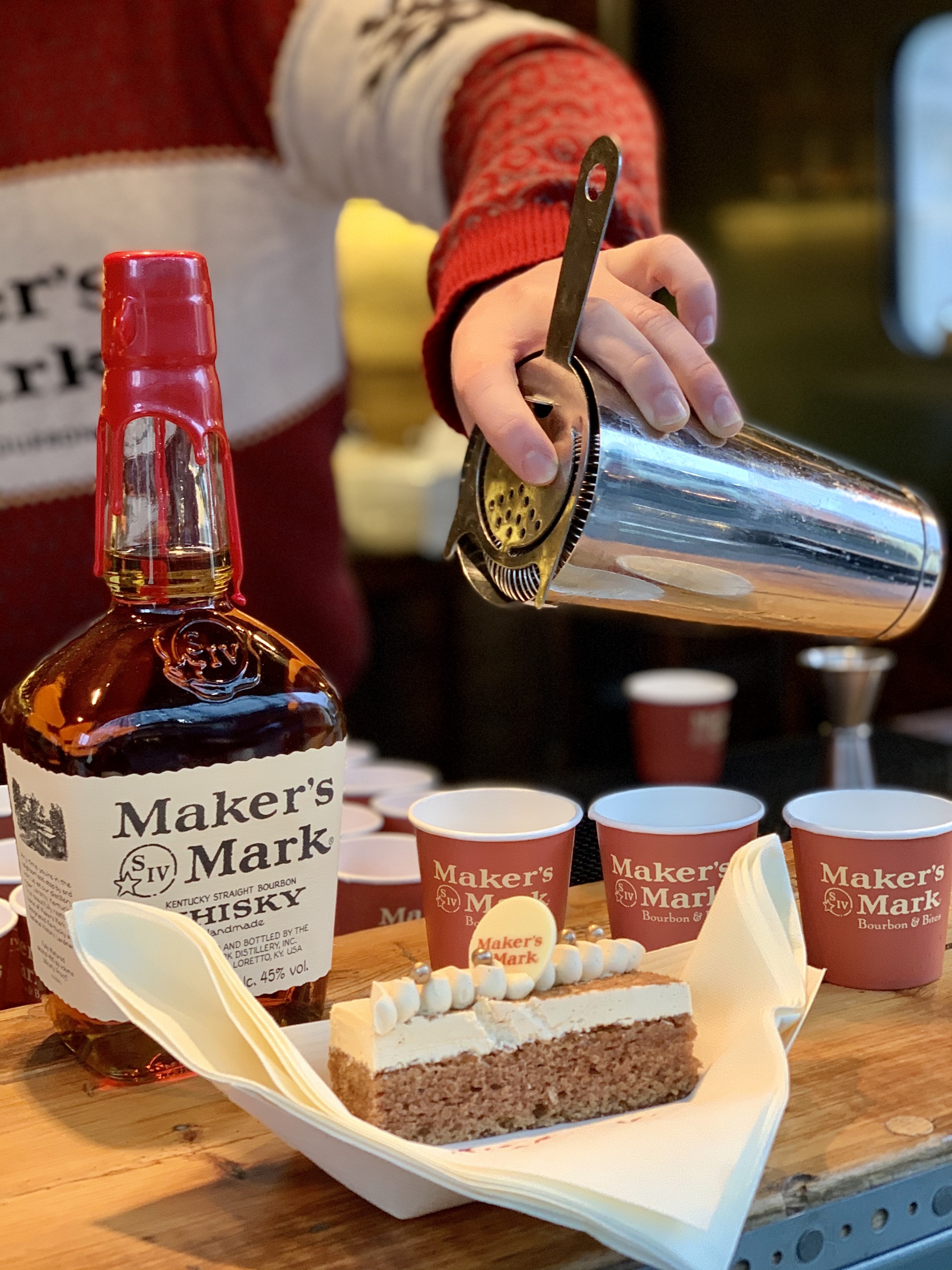 Get FREE whiskey cocktails and cake at this Maker’s Mark popup van