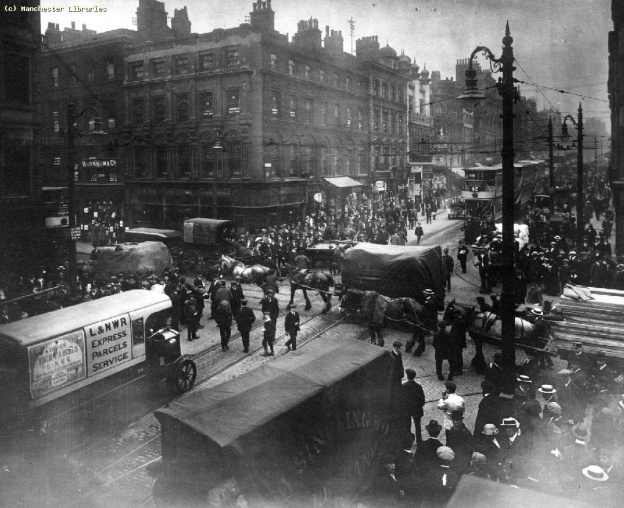 Romans, Underground Shops &amp; Lots of Denim: Exploring Manchester&#039;s