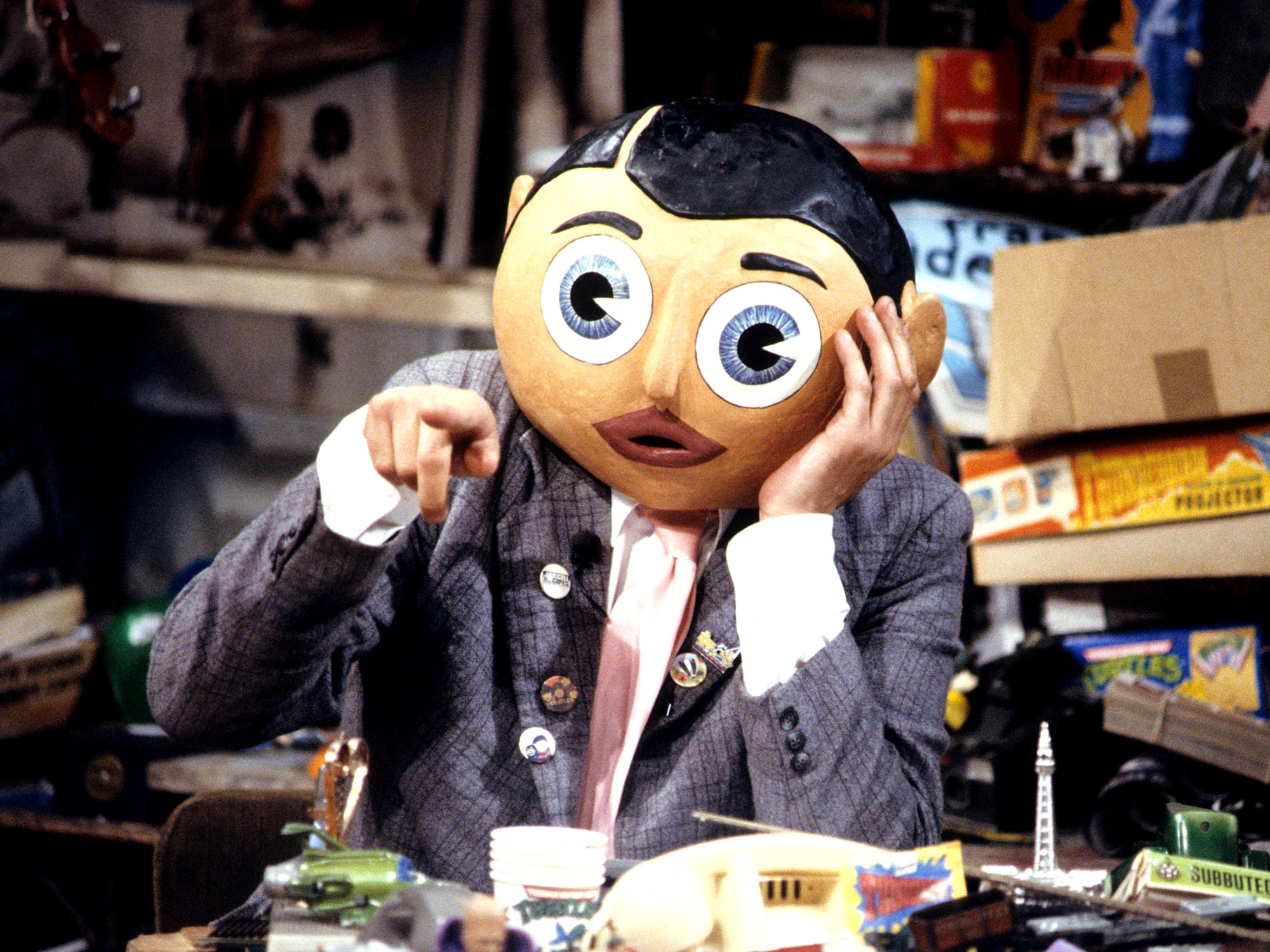 Spotlight on Statues: Frank Sidebottom in Timperley.