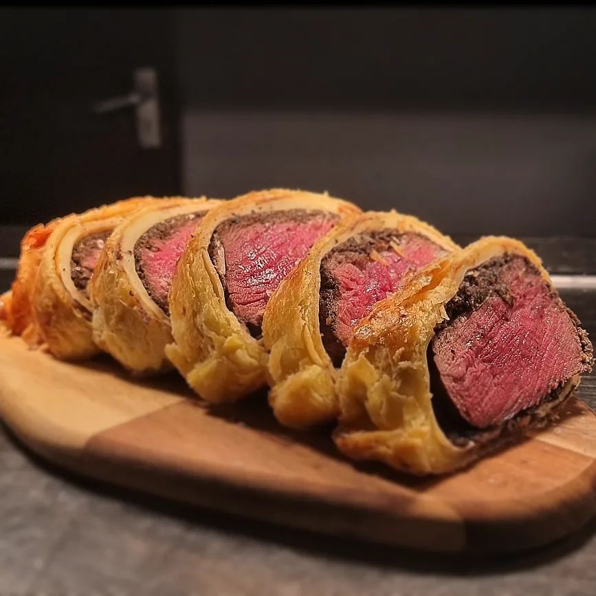 The Northern Quarter Steak House with 18oz Beef Wellington, 2 sides & 2 ...