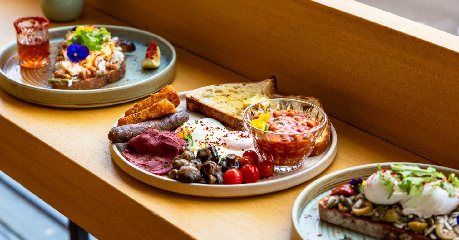 plates at bruncho