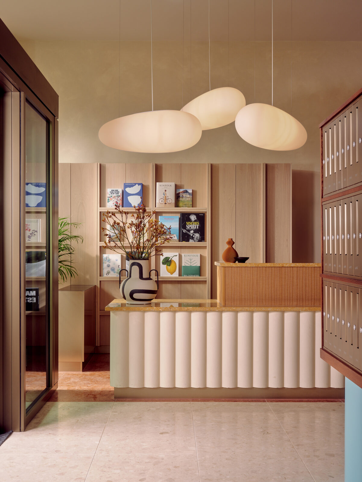 L_Q Victoria Riverside